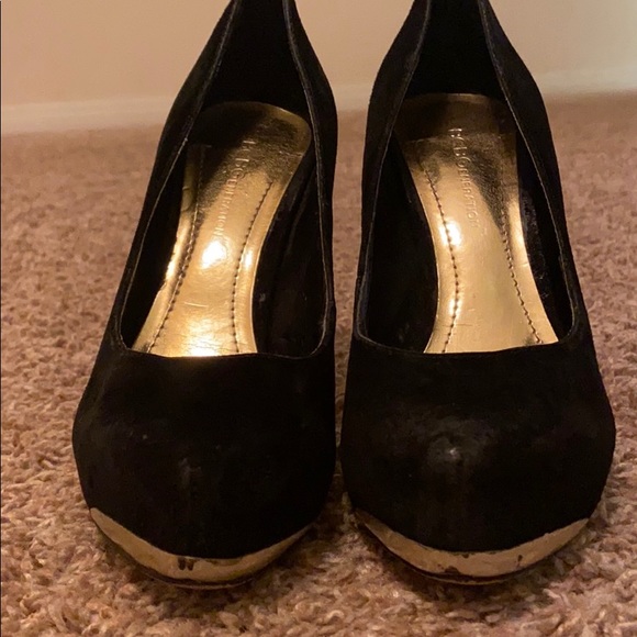 Pumps - Picture 2 of 6